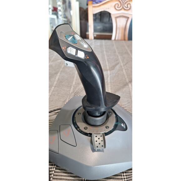 Logitech Wingman Extreme Digital 3D - Joystick - 7 Buttons - Wired- Excellent - Picture 8 of 10